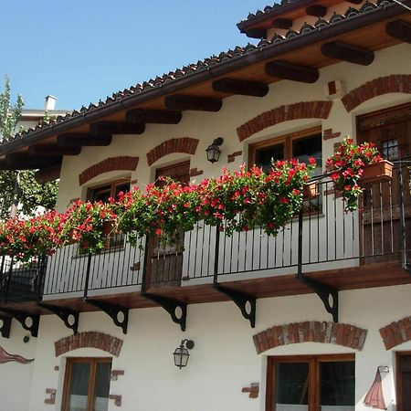Le Village Montjovet Εξωτερικό φωτογραφία